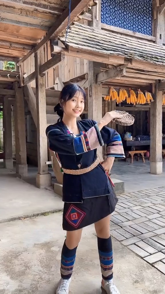 น้องมี่